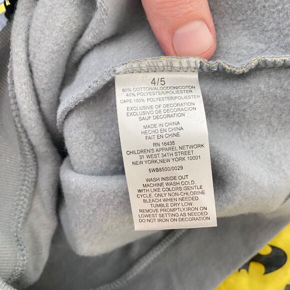 Boys Size 4 to 5 Batman Hoodie With Cape DC Comics Grey and Yellow Long Sleeve - Picture 9 of 11